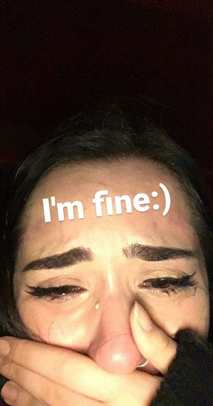 Заплаканные зелёные глаза