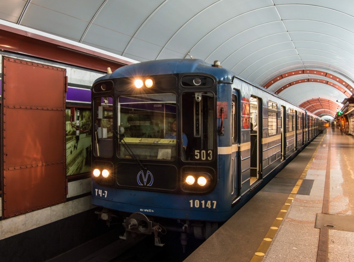 Раскраска поезда метро новые