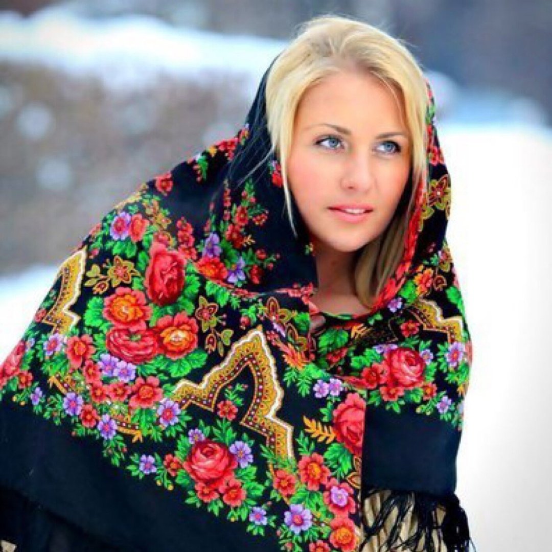 Павлопосадский платок русская красавица