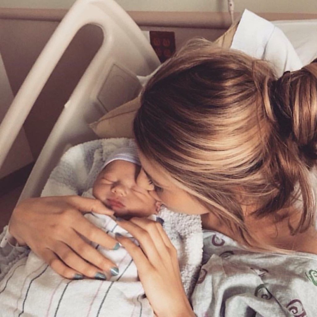 Фотосессия мама и малышка