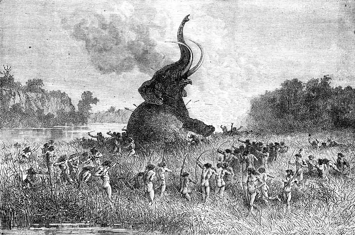 Древние люди охотились на Мамонтов