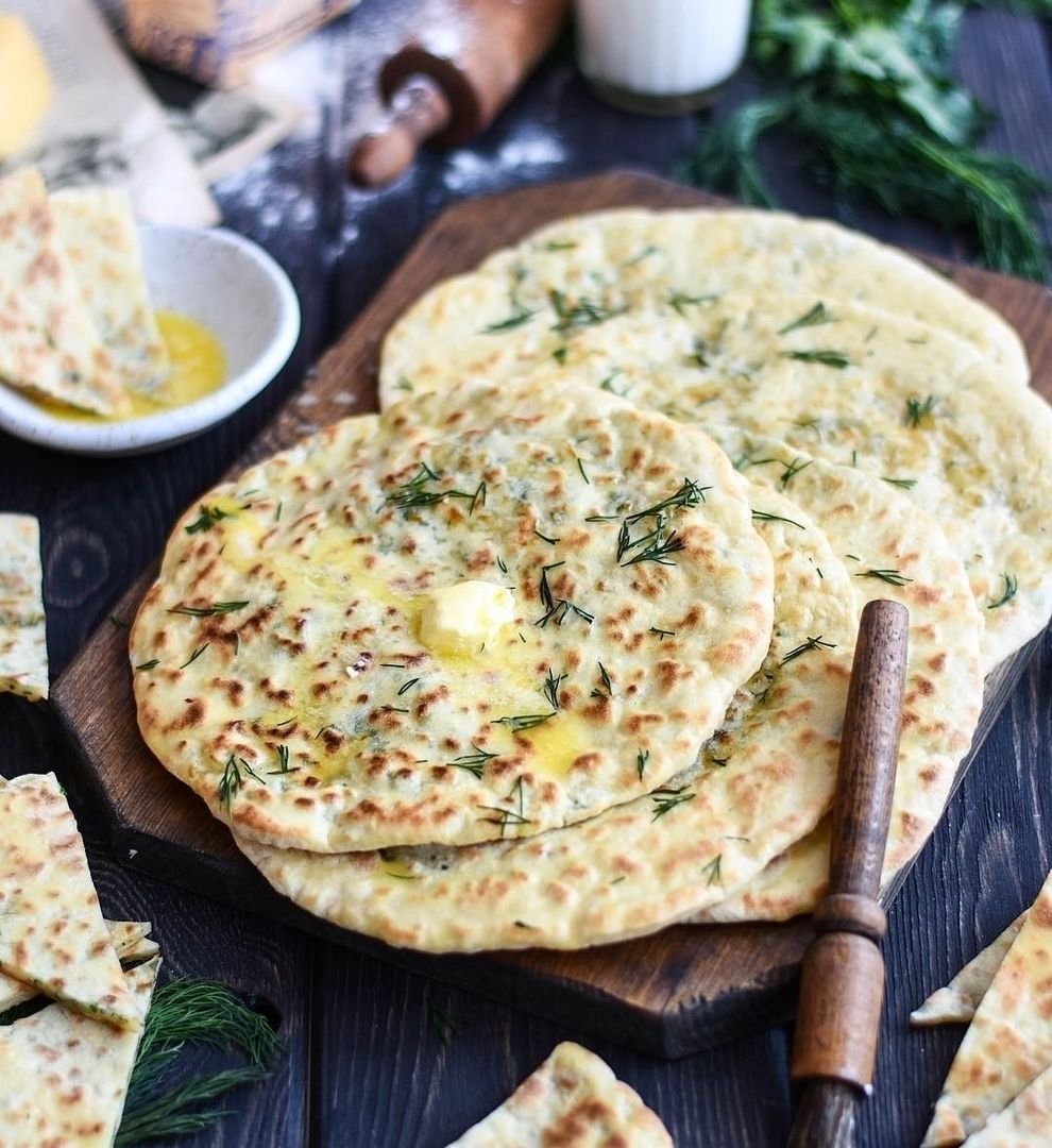 Сырные лепешки с зеленью