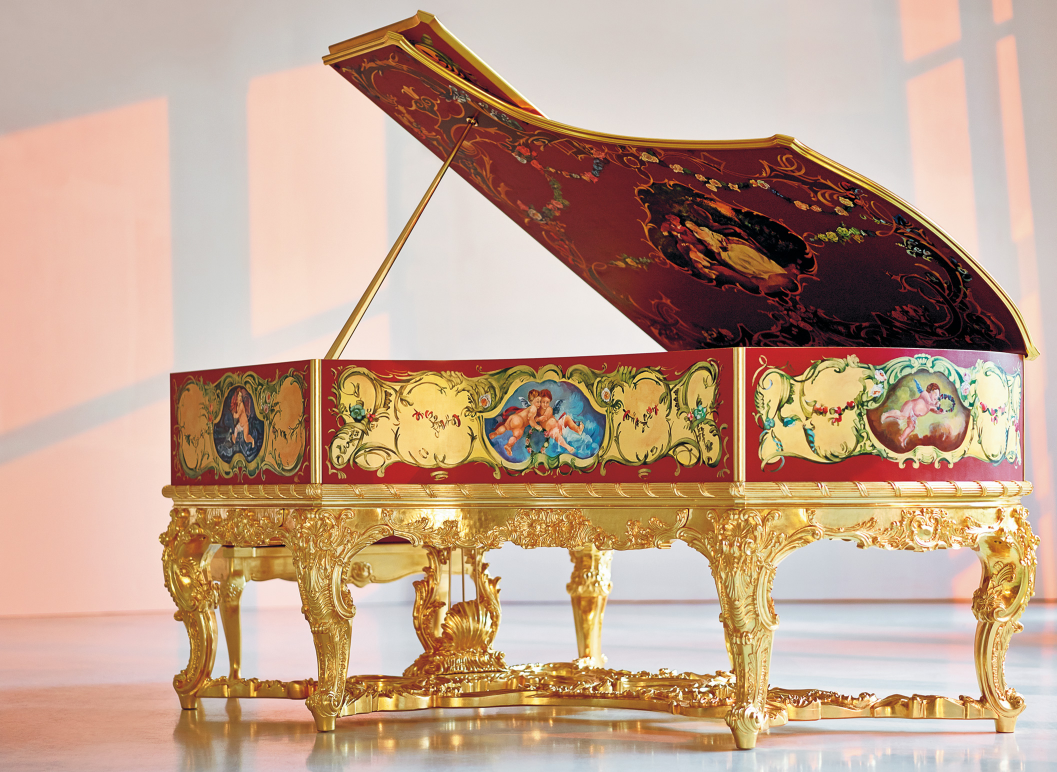 Bechstein рояль золотой