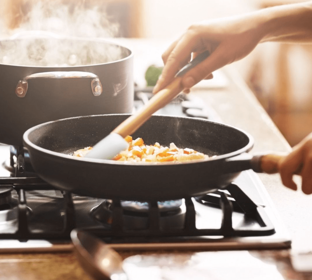 Готовка на кухне