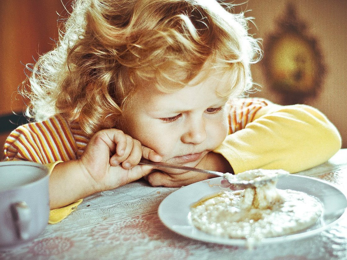 Дети за столом