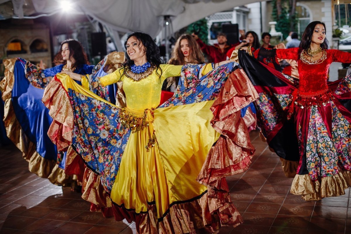 Молодые цыганки