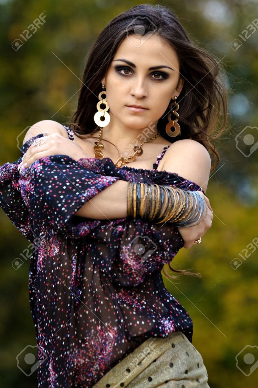 Красивые цыгане