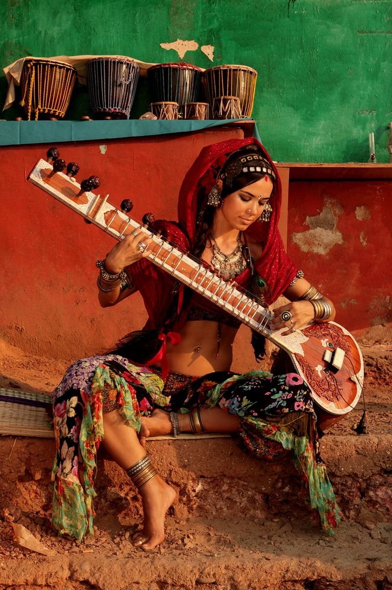 Испанские девушки на улицах