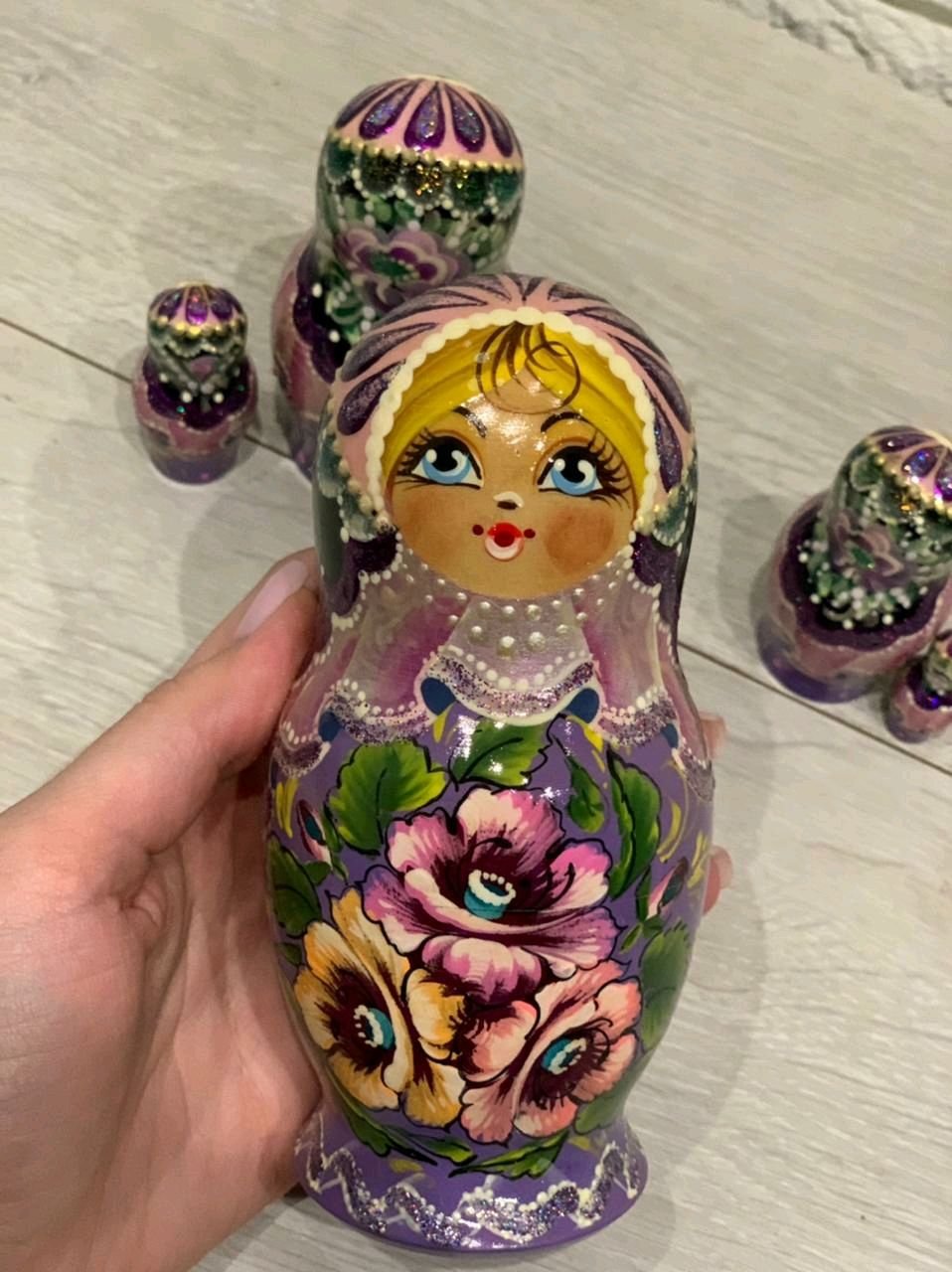 Матрешка модница