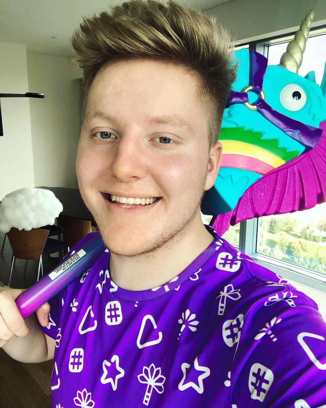 Roblox персонаж Строитель