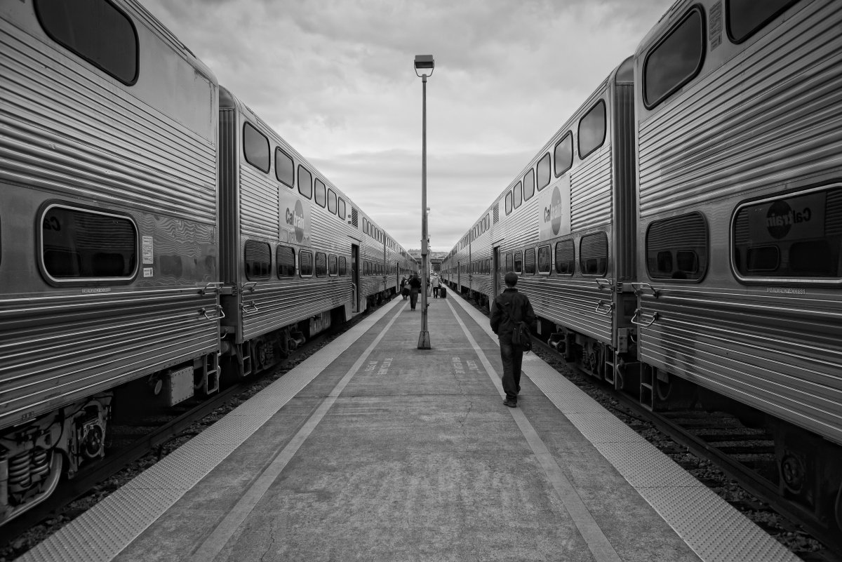 Поезд черно белый