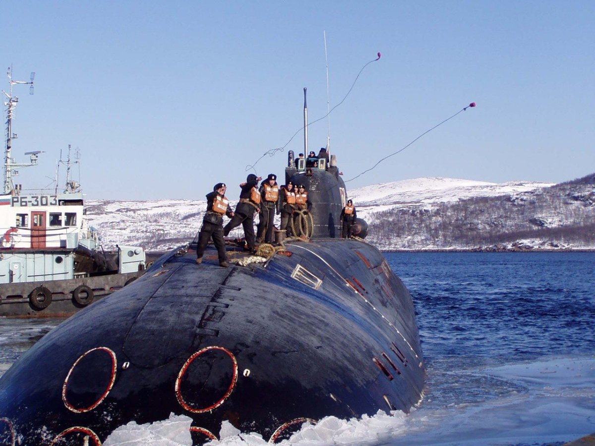 Швартовка подводной лодки