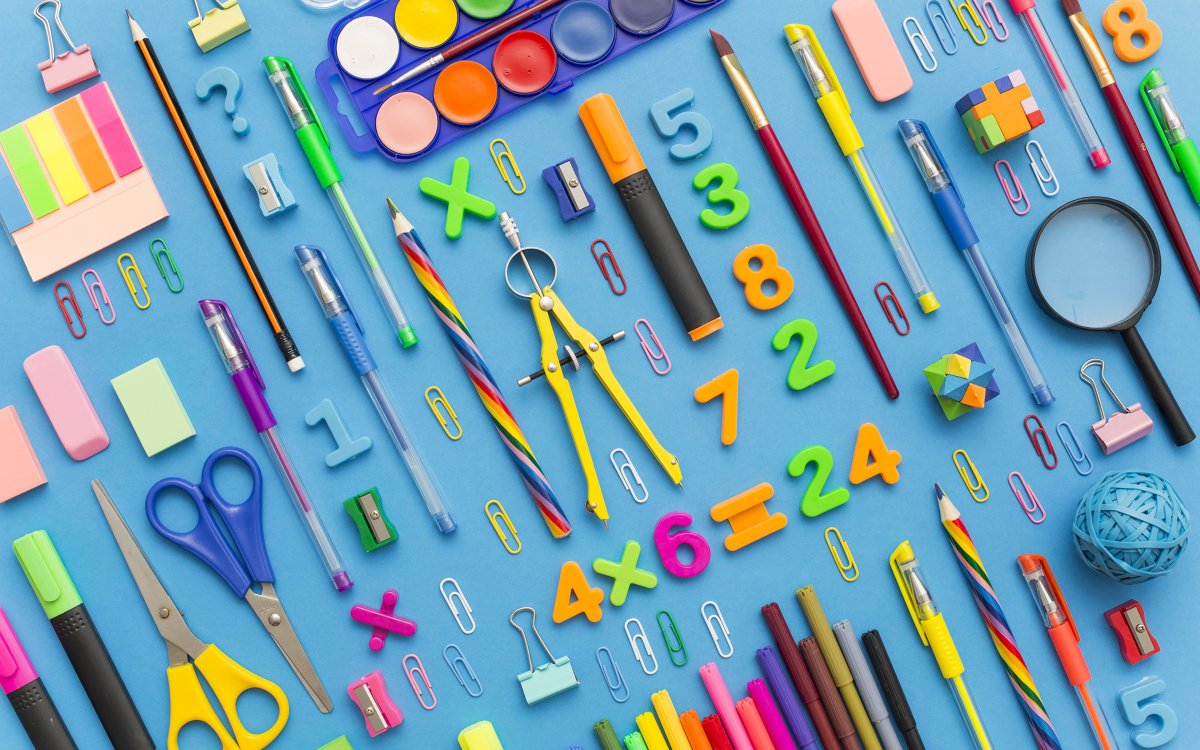 Школьные принадлежности