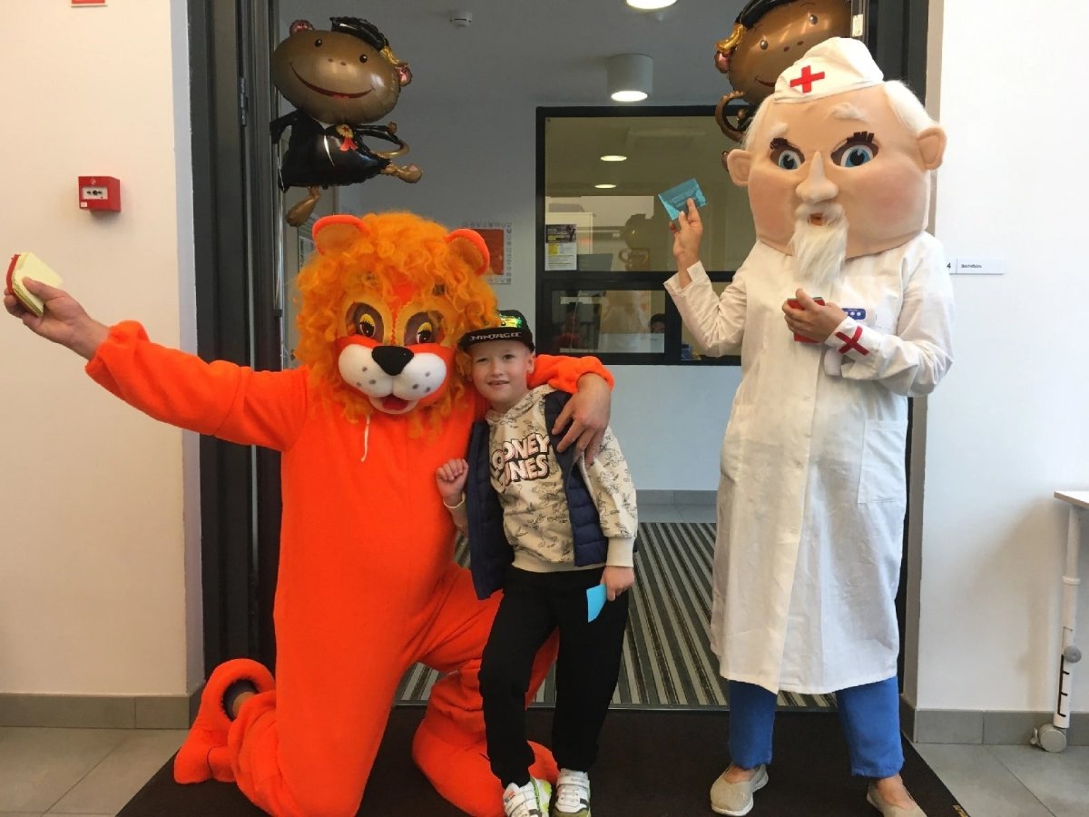 Хитрая лиса раскраска