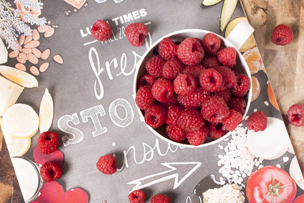 Красивые современные обои летние