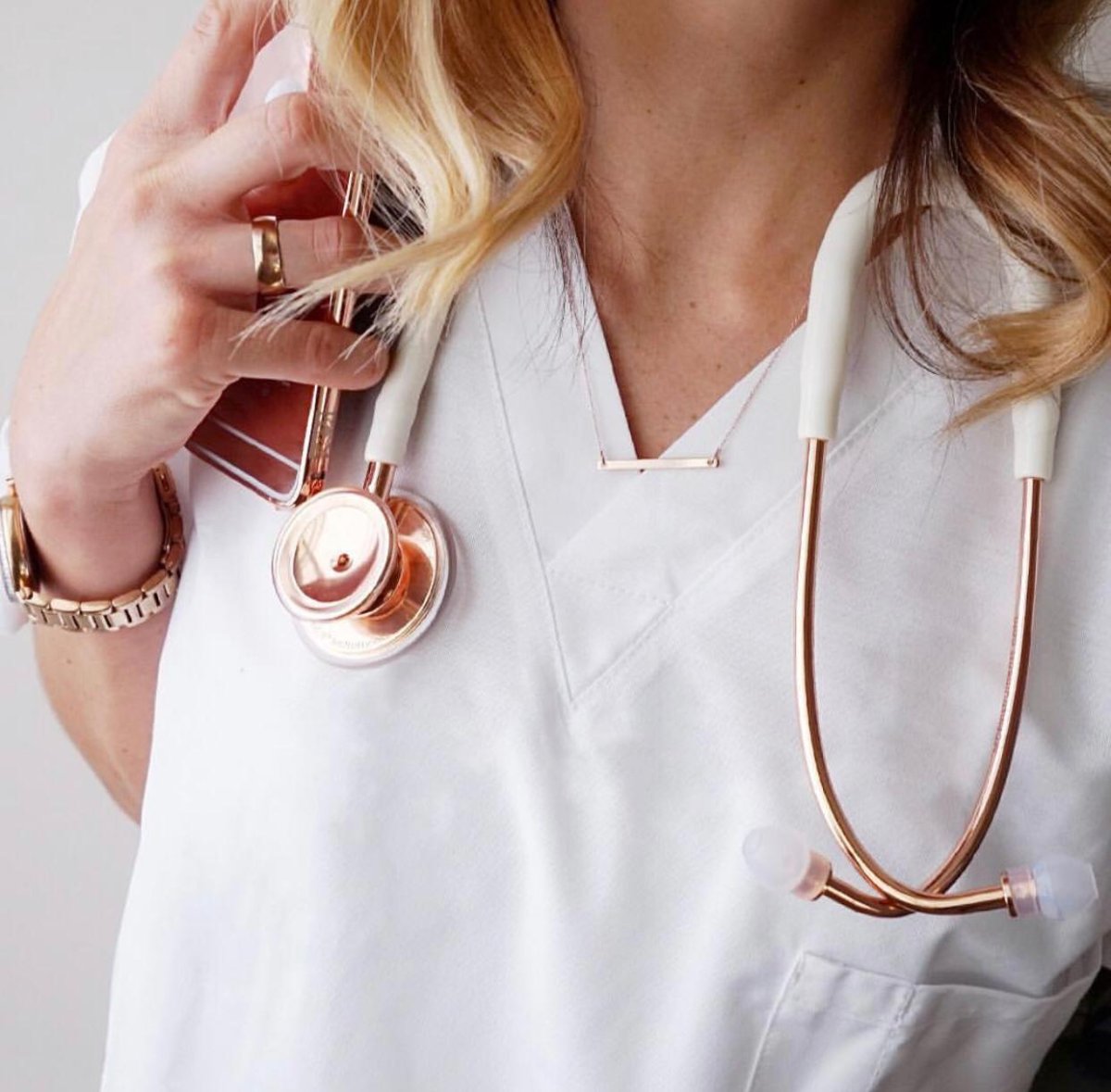 Медики в стиле поп арт