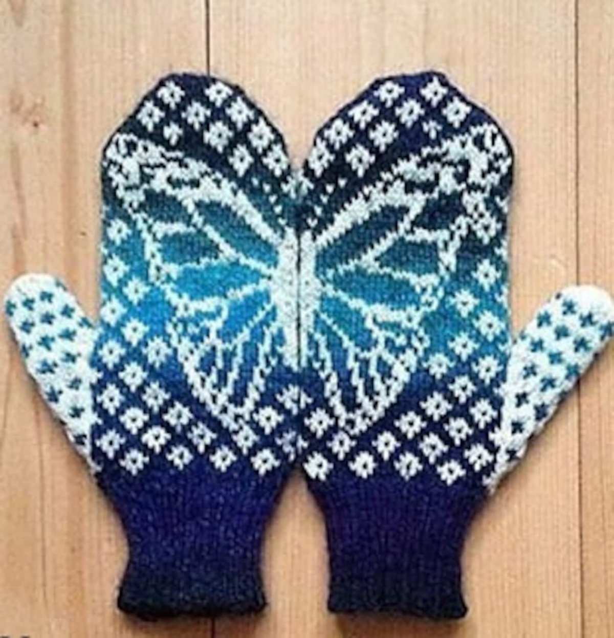 Юлия Целкова