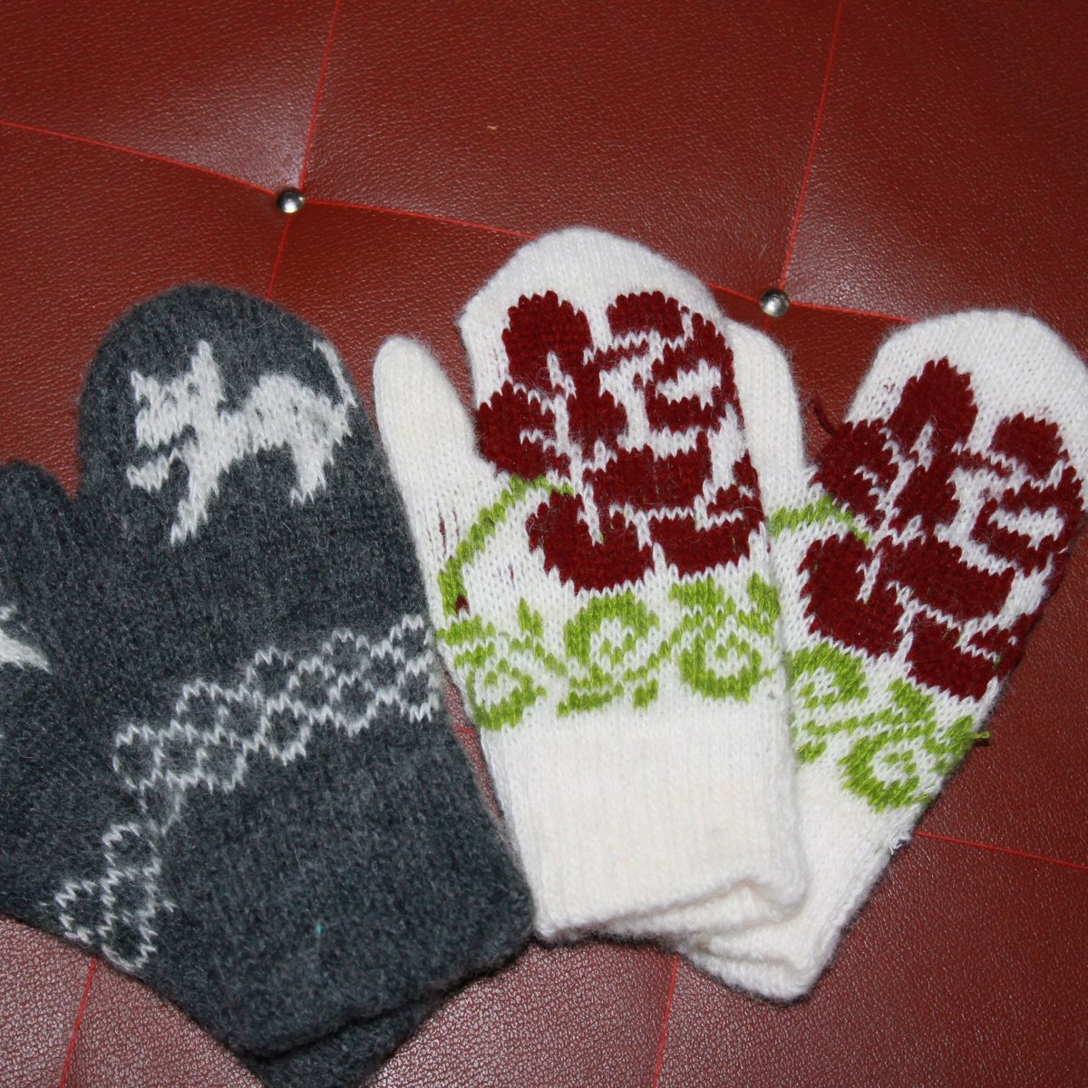 Развивающая игра рукавички