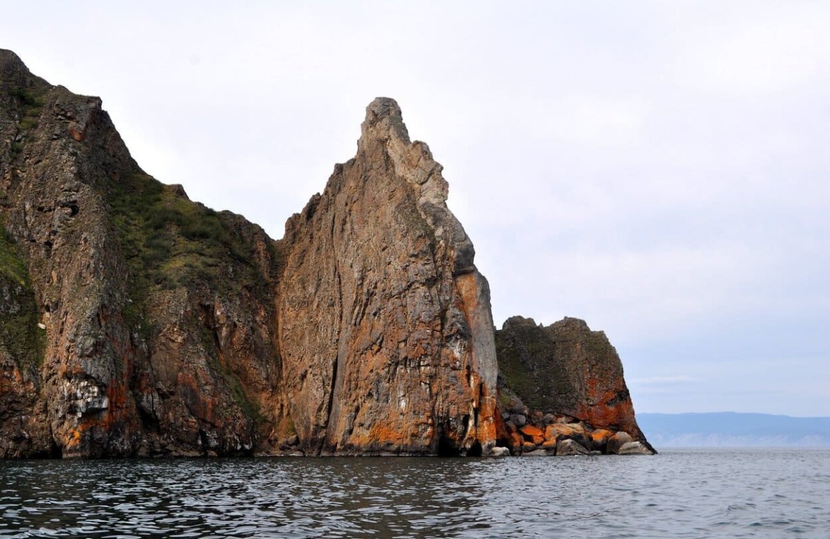 Сахалин побережье Охотского моря мыс великан