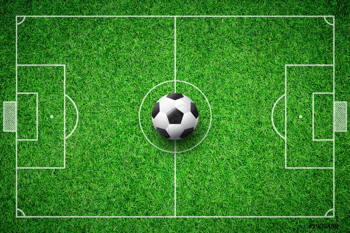 Мяч на поле сверху