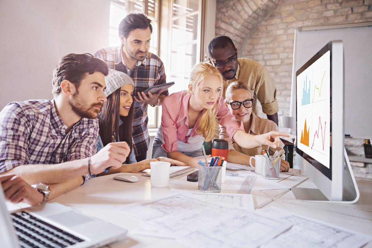 Декор письменного стола