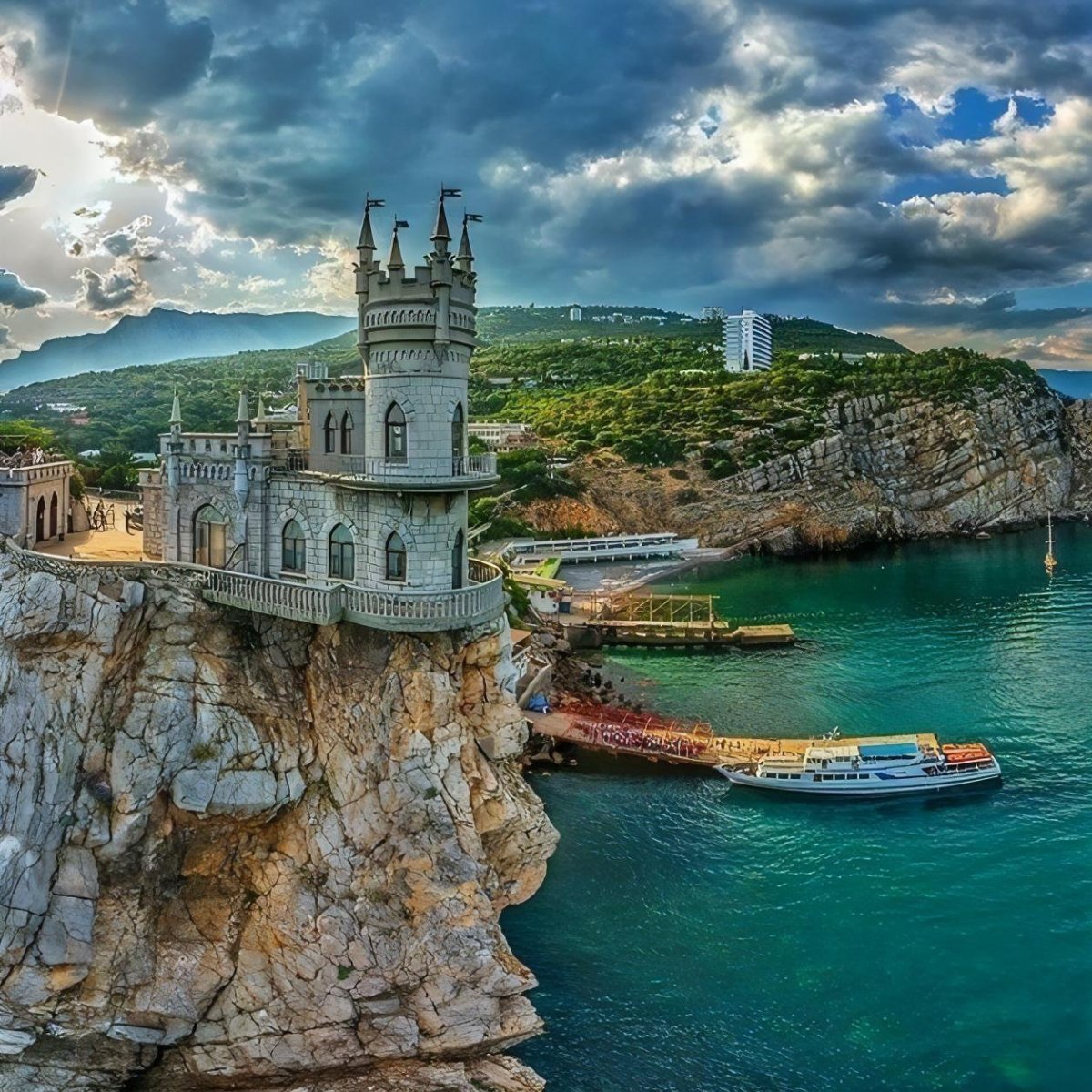 Крымский полуостров Ласточкино гнездо