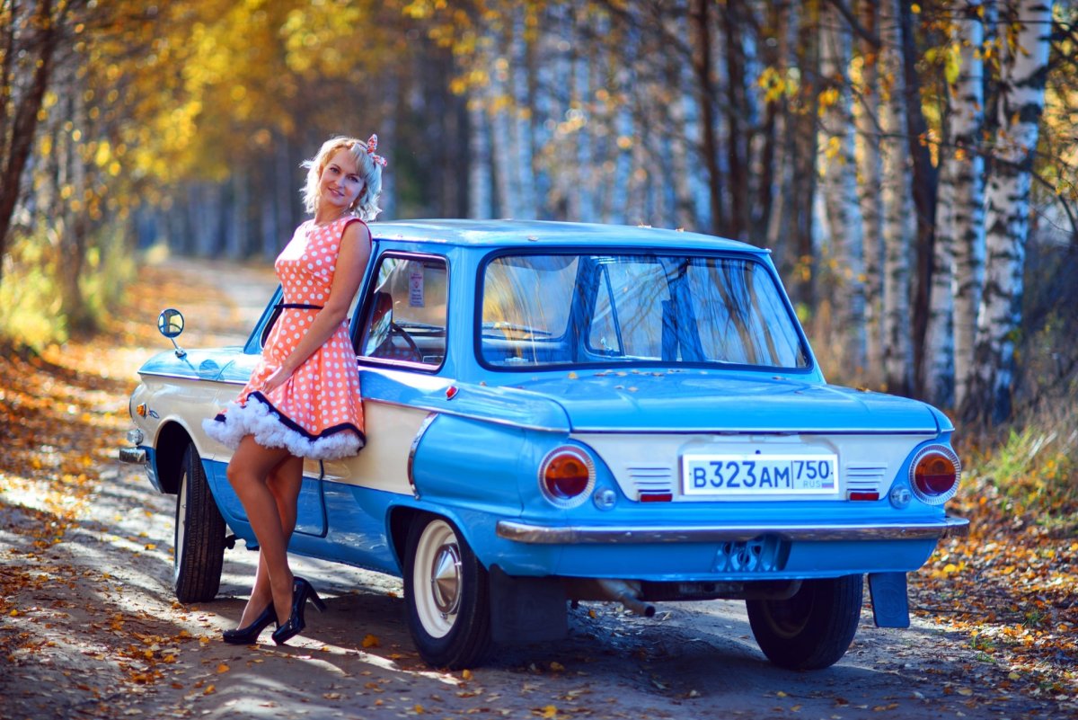 ЗАЗ 968 И девушки