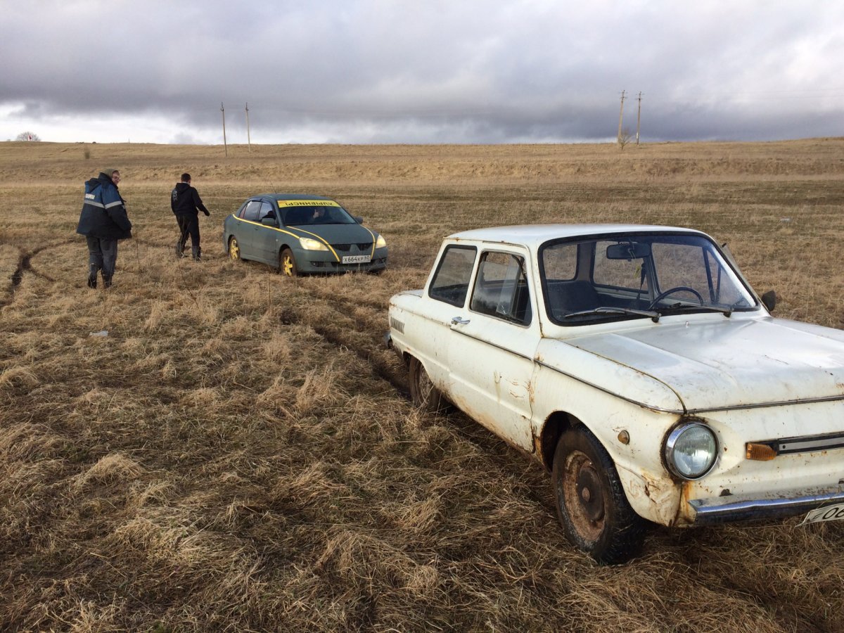 Девушка на Запорожце