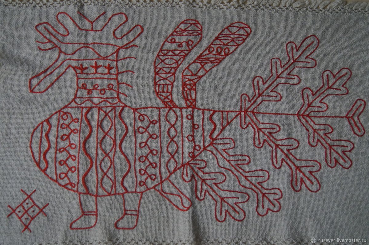 Русское полотенце с вышивкой