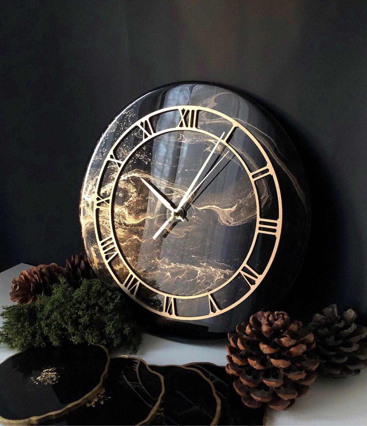 Часы из эпоксидной смолы