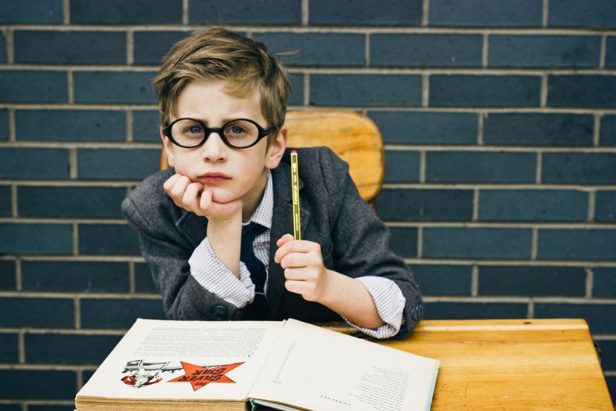 Мальчик в очках