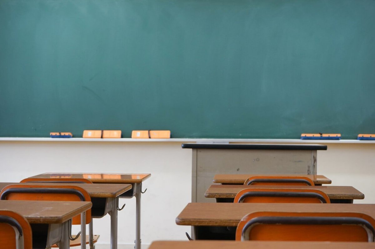 Стол ученический parta 4/75, 750х550х530-815 мм