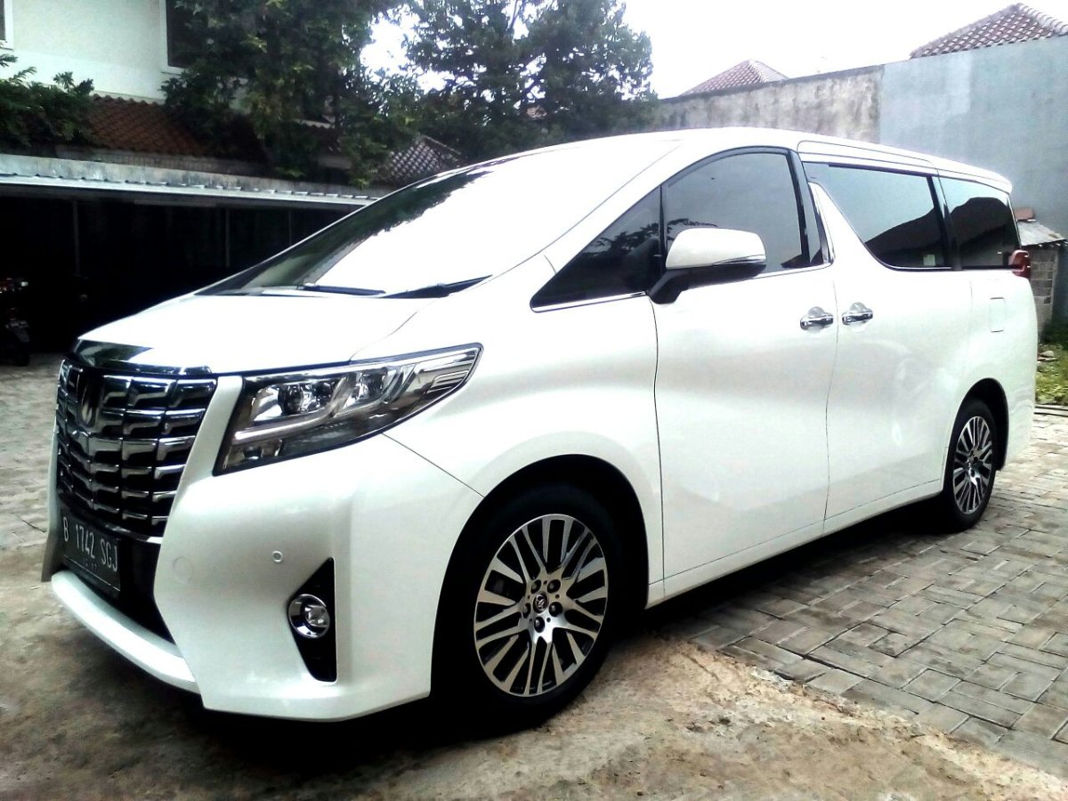 Toyota Alphard 520