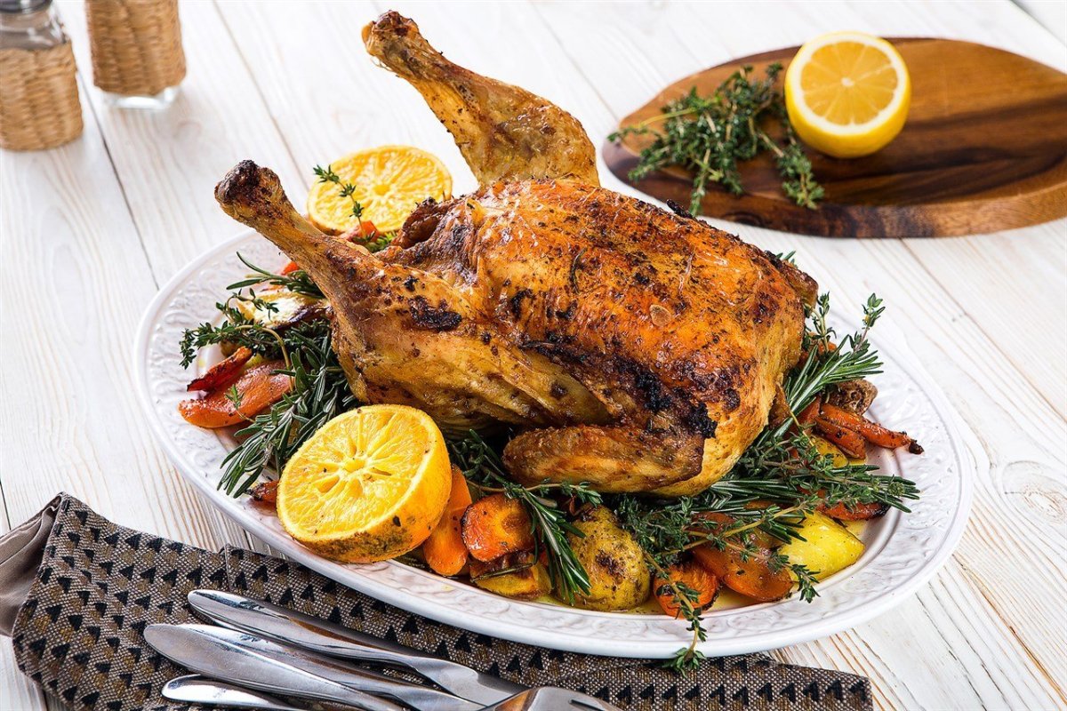 Гусь жареный целиком