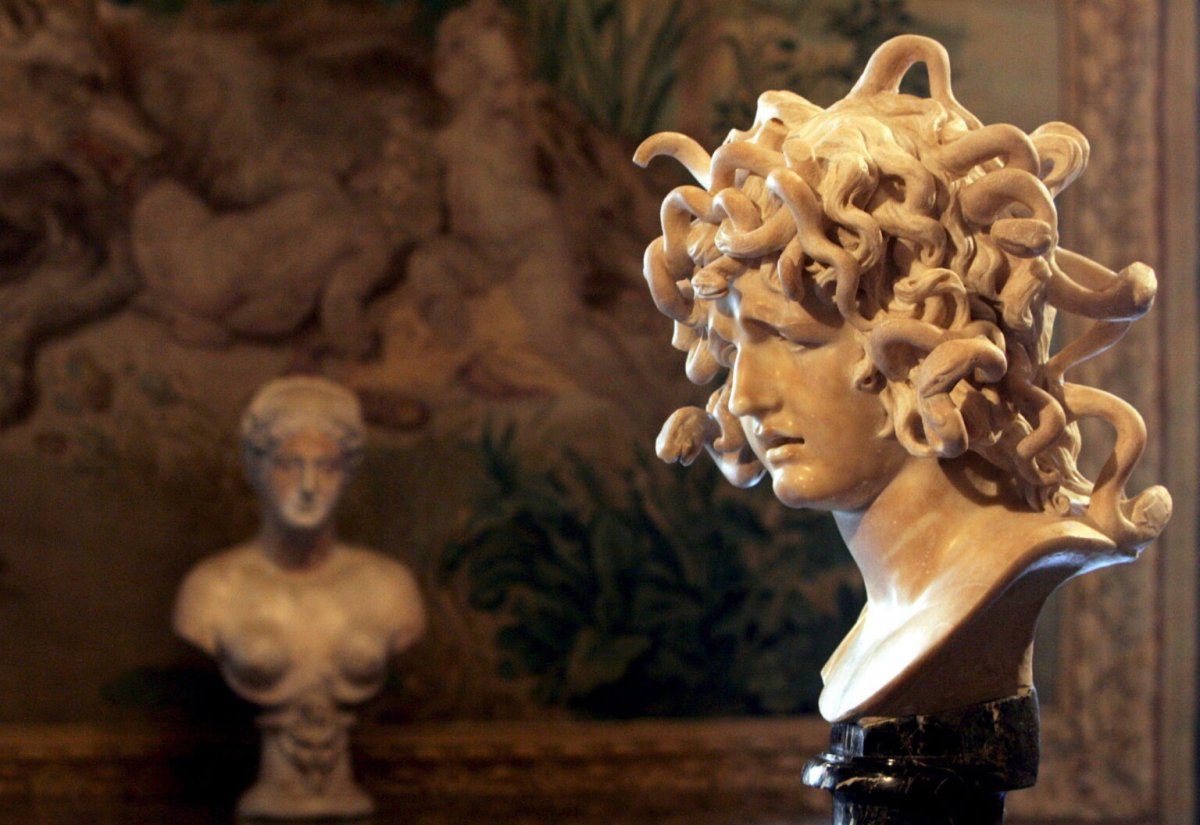 Джованни Лоренцо Бернини бюст медузы