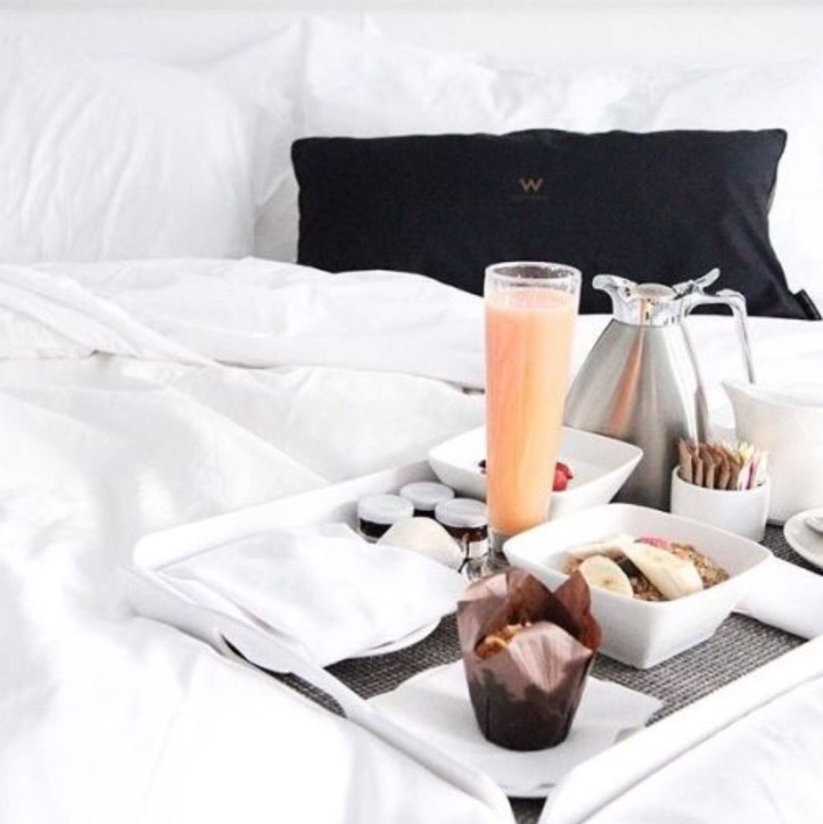 Завтрак в постель для любимого