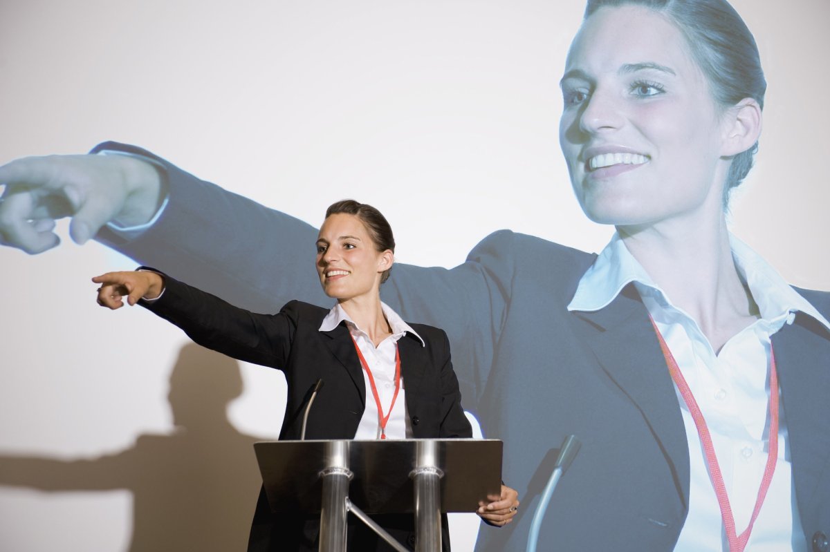 Выступающий человек