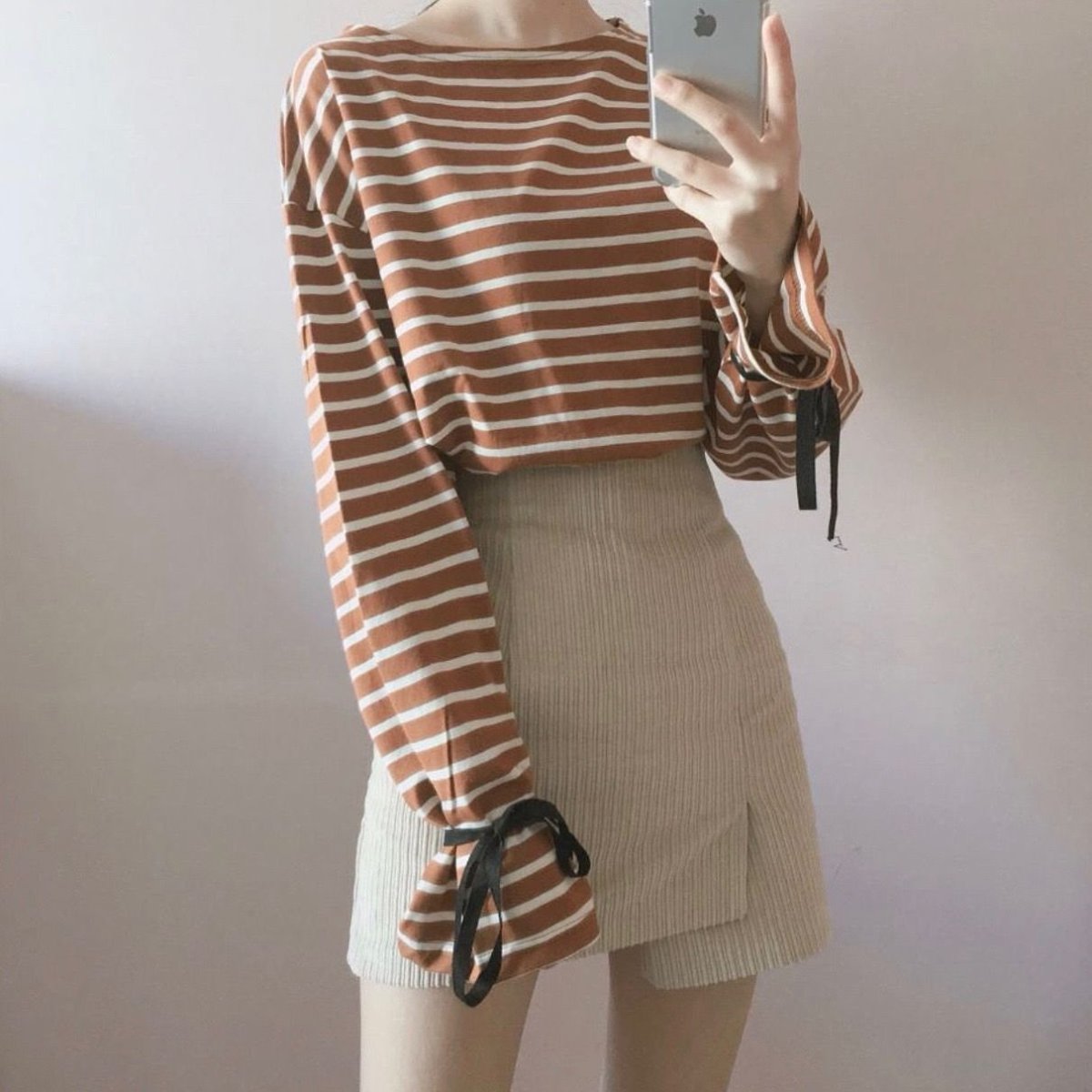 Бежевая одежда Эстетика