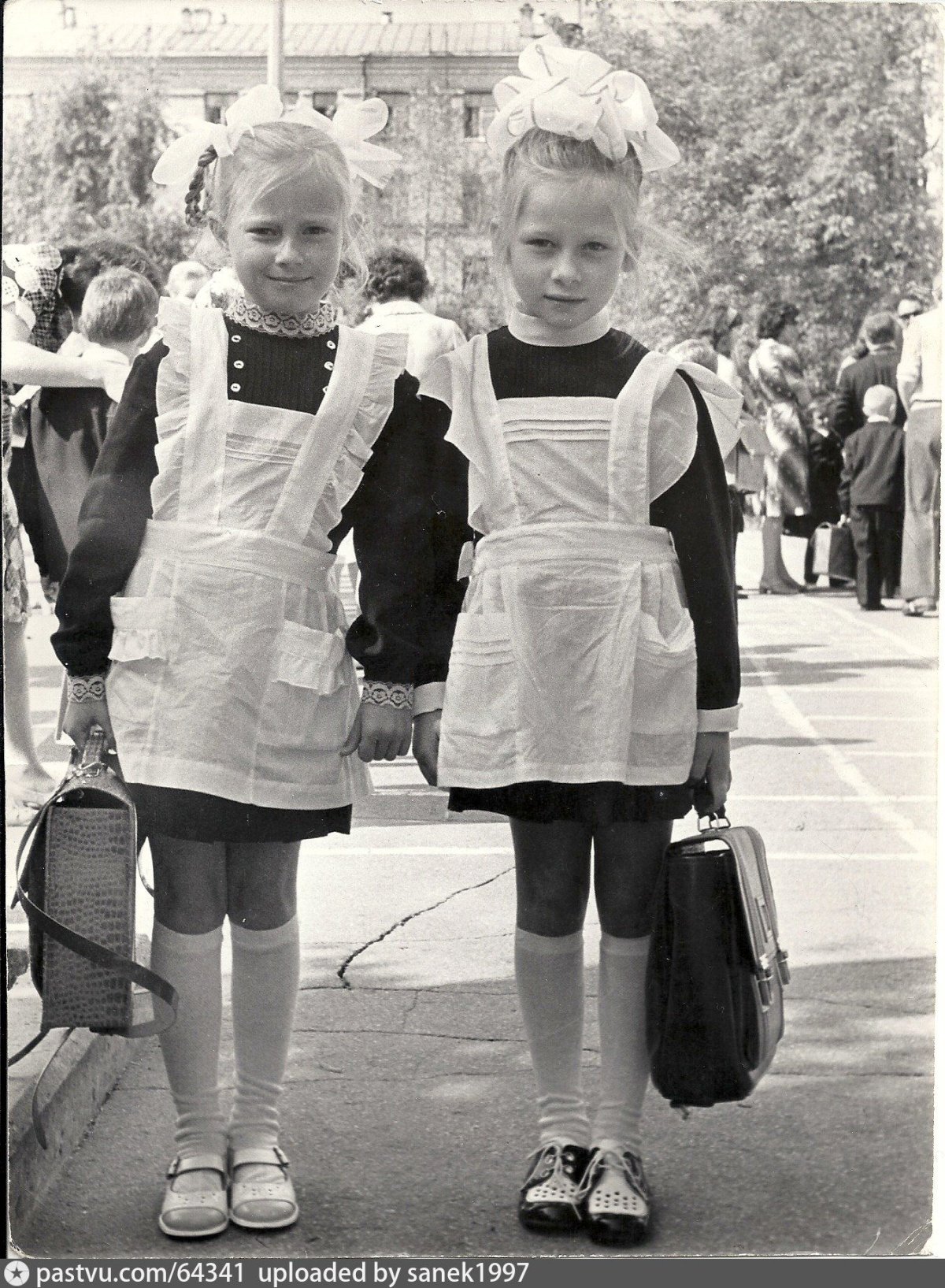 Советские школьники