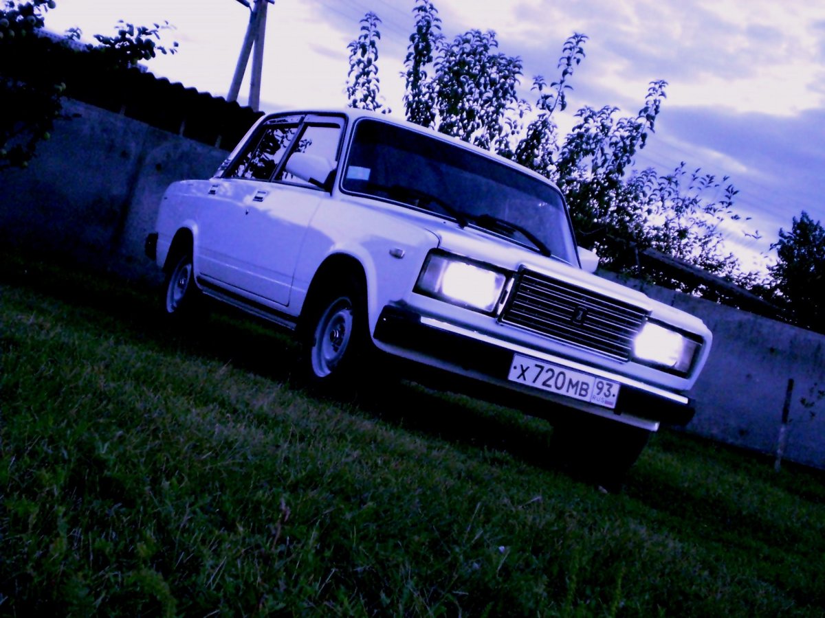 Жигули ВАЗ 2107 опер