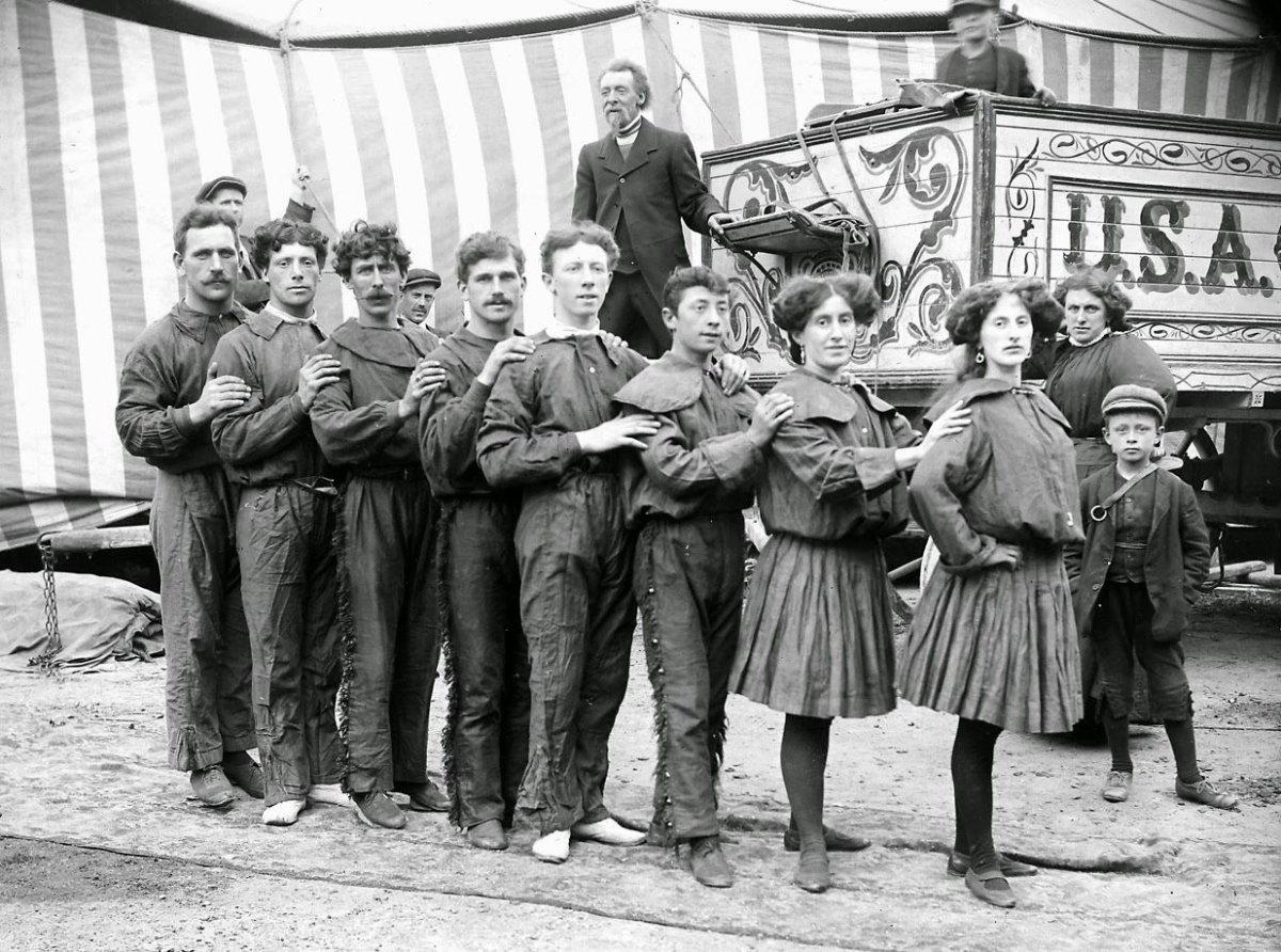 Фургоны цирк шапито