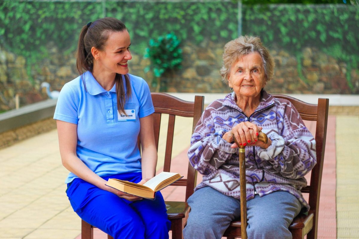 С днем работника социальной защиты