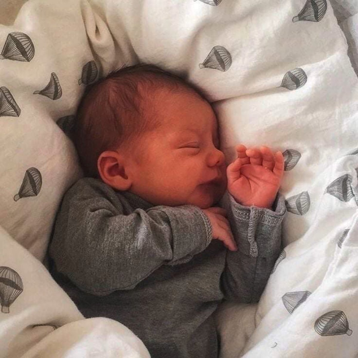 Новорождённые дети мальчики