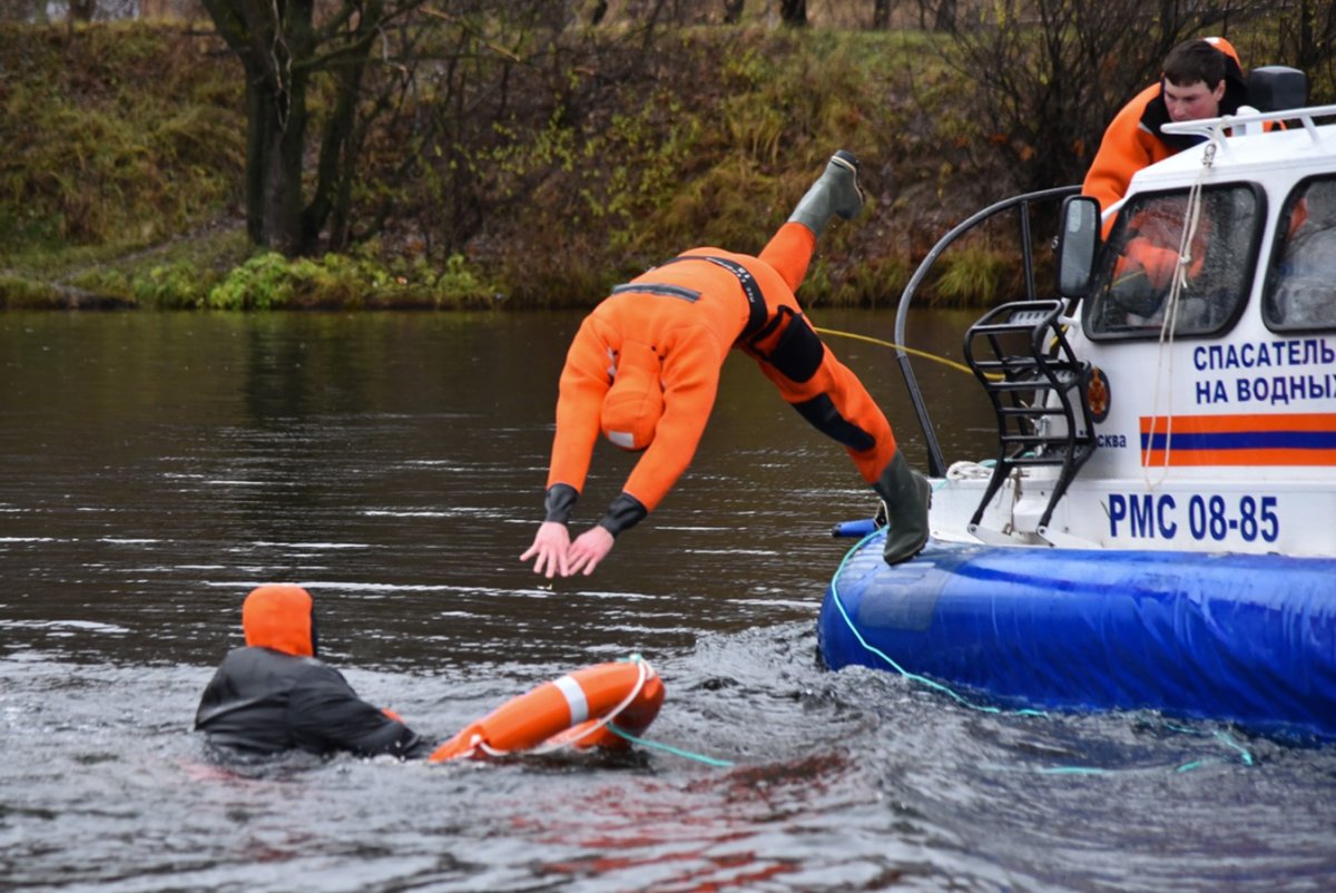 Спасение утопающего МЧС