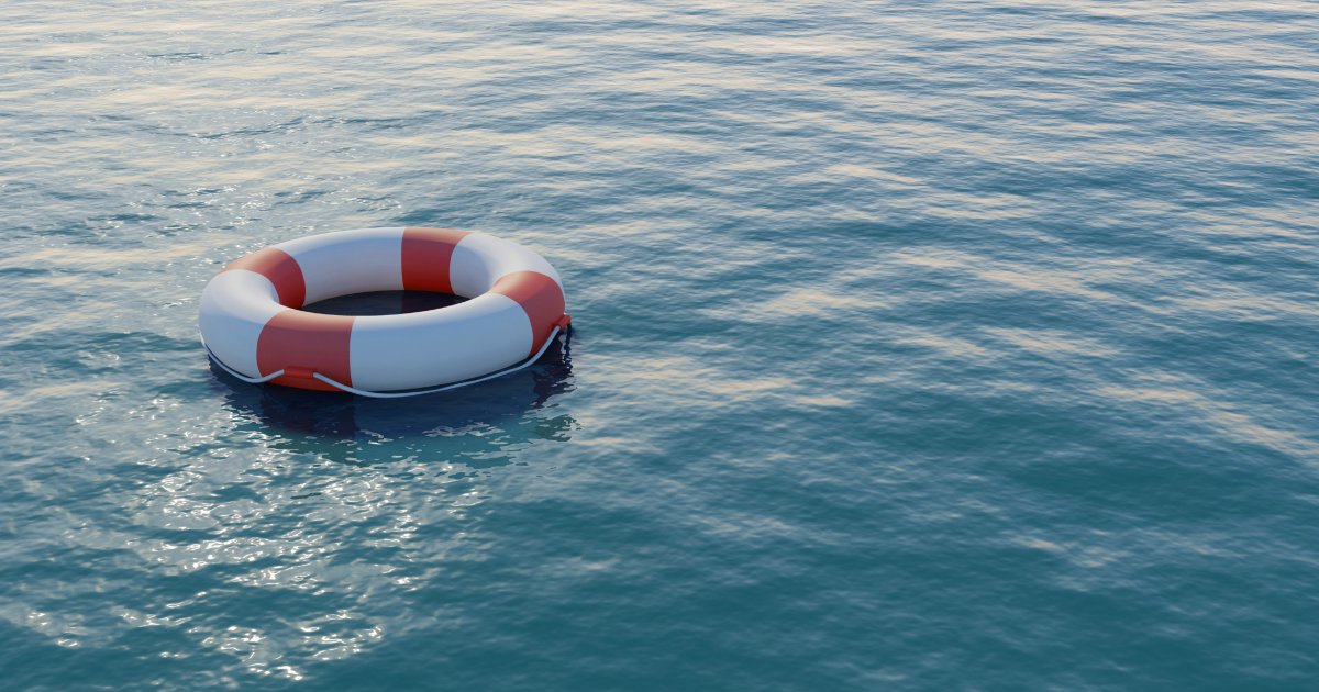 Спасатели на море