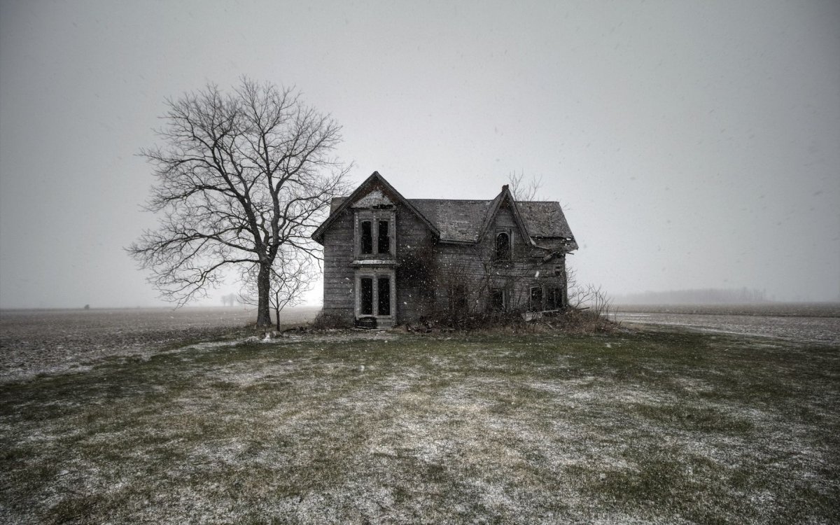 Мрачный дом