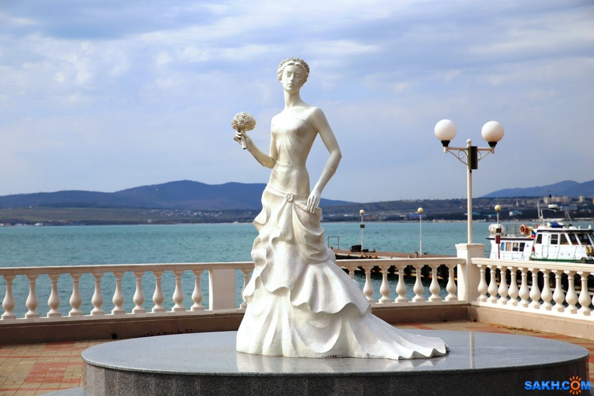 Геленджик, белая Невесточ