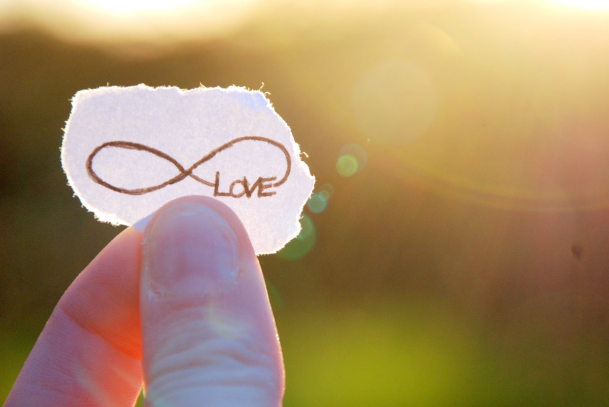 Знак бесконечности