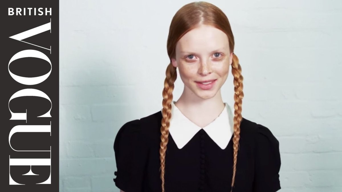 Венсди Аддамс макияж