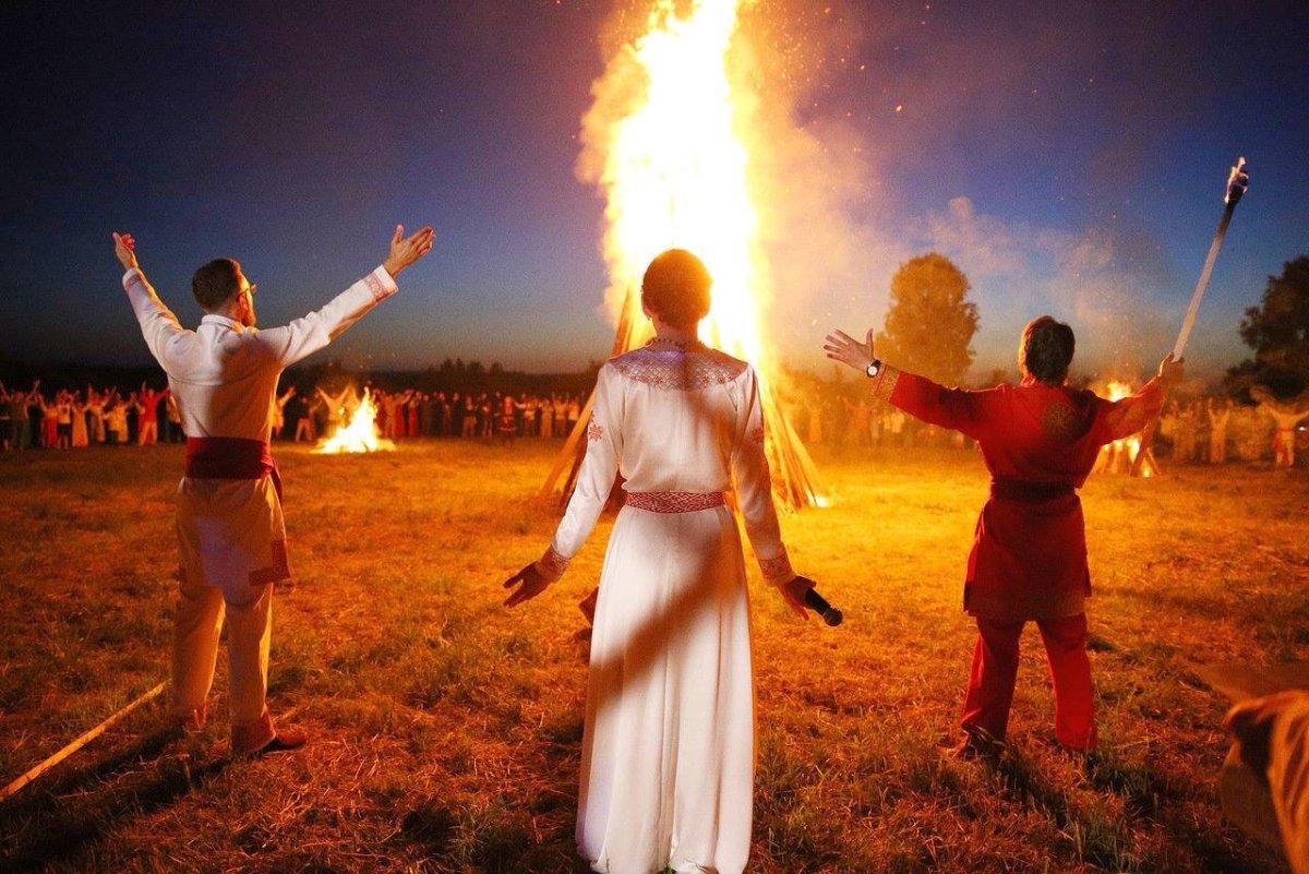 Летнее солнцестояние йога